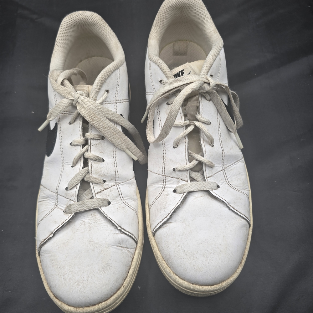 Nike Men's White‎ Sneakers